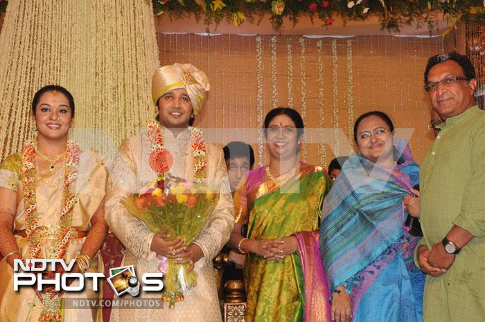 Celebs at the wedding reception of Sivaji Ganesan\'s grandson