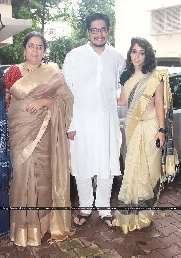 आमिर खान ने फैमिली और दोस्‍तों के साथ मनाई ईद