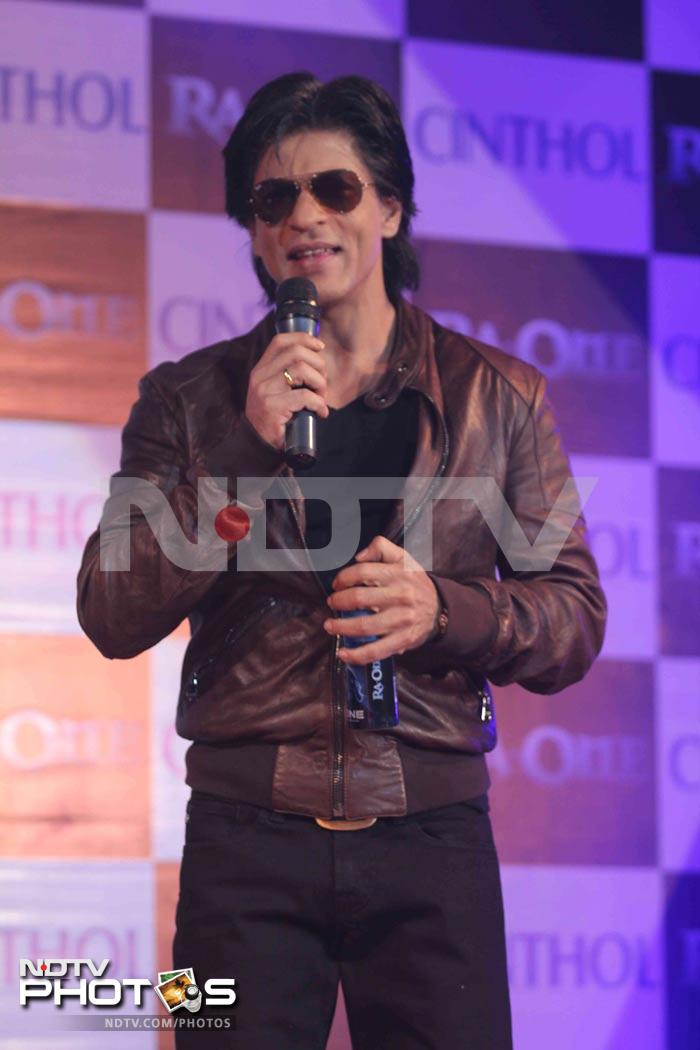 SRK promotes RA.One