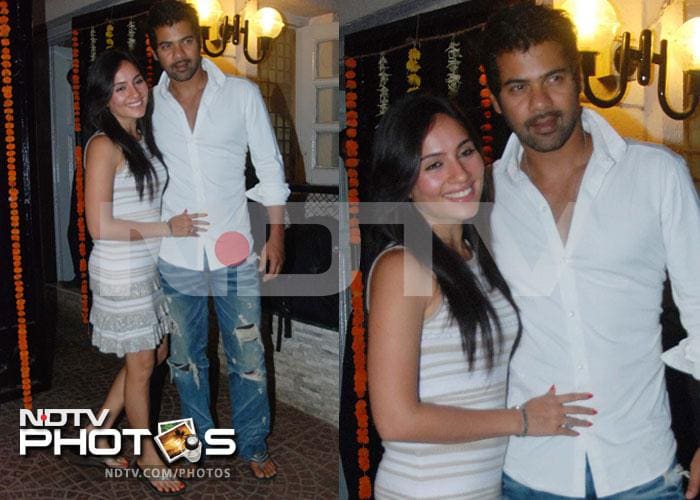 Lovebirds Shabbir Ahluwalia and Kanchi Kaul in full on party mode.