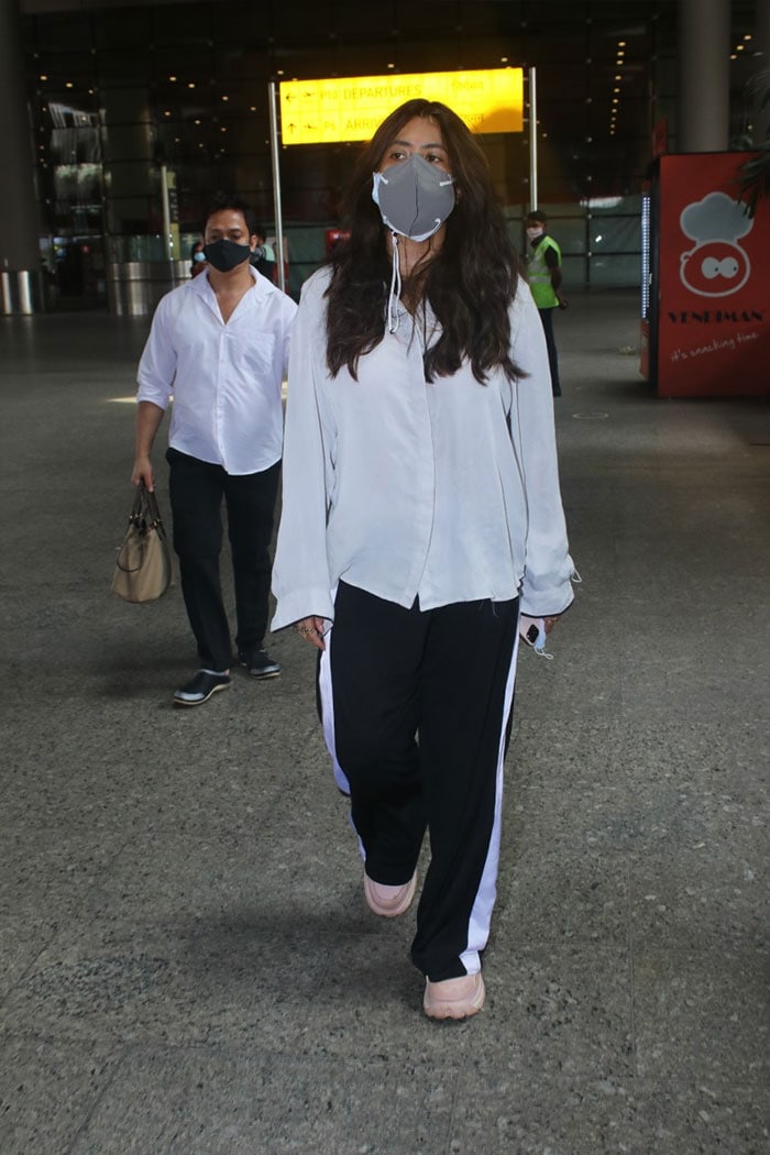 A Walk With Ekta Kapoor At The Airport