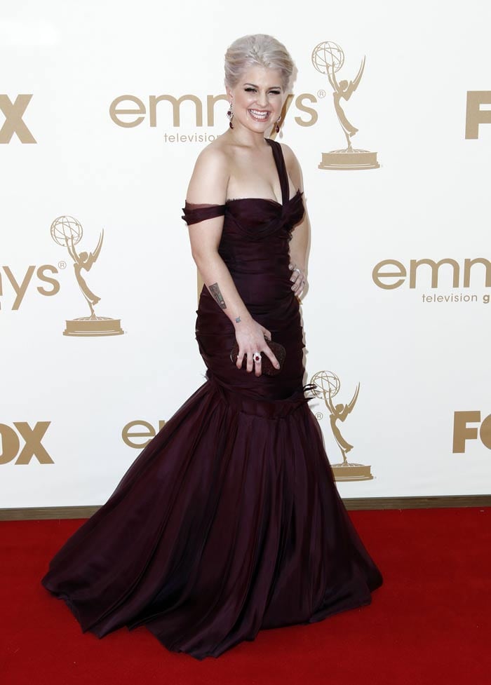 Kelly Osbourne wore a plum fishtail gown by J.Mendel.