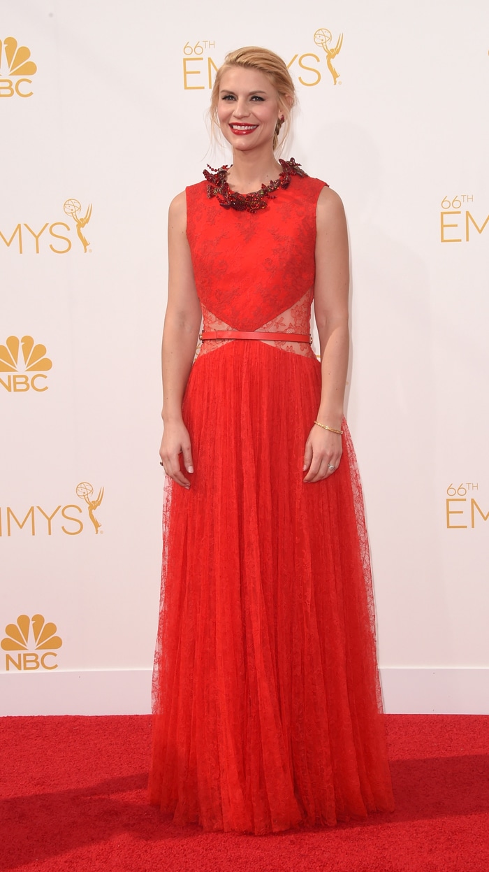 Emmys Red Carpet: Julia, Sofia, Padma Put Best Face Forward