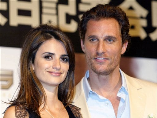 Actors Penelope Cruz, left, and Matthew McConaughey pose for photographers in in Tokyo. McConaughey and Cruz have decided to end their relationship, Cruz spokesman Robert Garlock and McConaughey representative Alan Nierob, said.