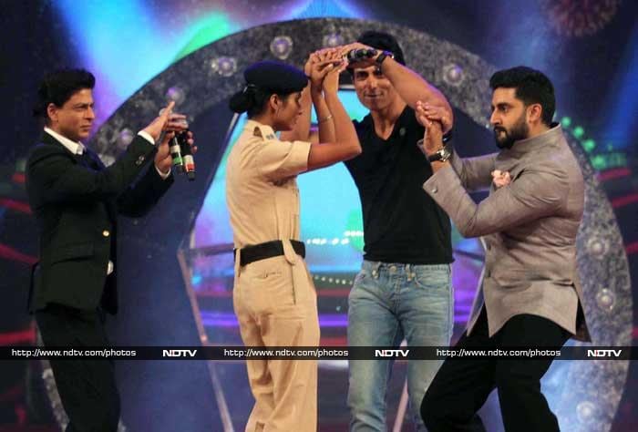 Bollywood Salutes Mumbai Police at Umang 2015