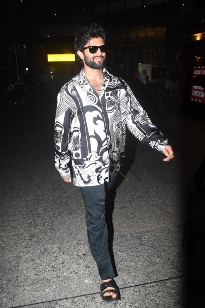 Vijay Deverakonda, rumoured to be dating Rashmika, was also pictured at the airport.
 (Image courtesy: Varinder Chawla)