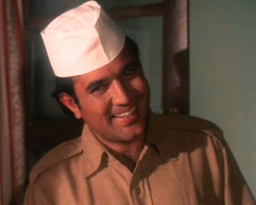 <B>Beware of the baawarchi</b>: Rajesh Khanna starrer <I>Baawarchi</i> too was a movie about family togetherness and family values.