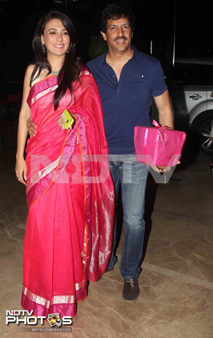 Mini Mathur looks lovely in a saree. Seen here with her husband Kabir Khan.