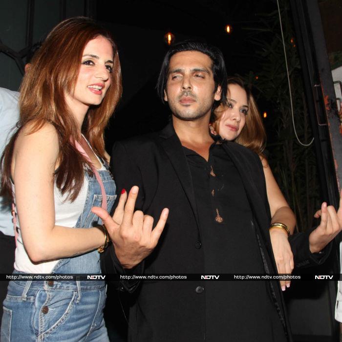 Sonakshi Sinha, Sussanne Party With Fardeen Khan