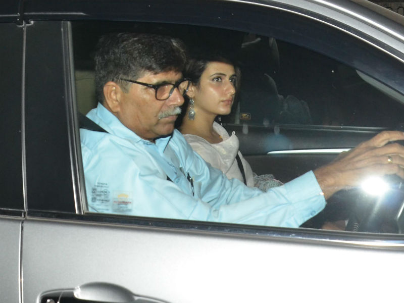 On <i>Thugs Of Hindostan</i> Day, Fatima And Others Visit Aamir