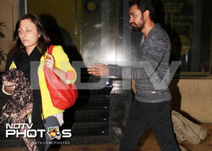 Imran\'s late night dinner with family
