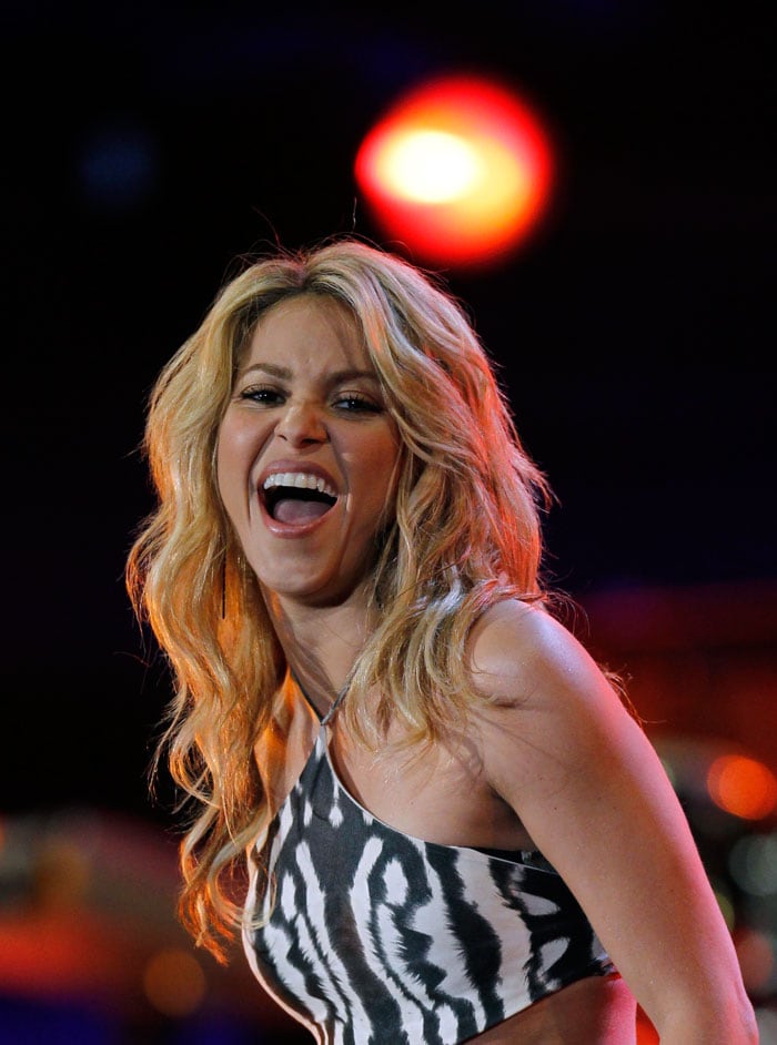 Shakira, Fergie  perform on the eve of FIFA