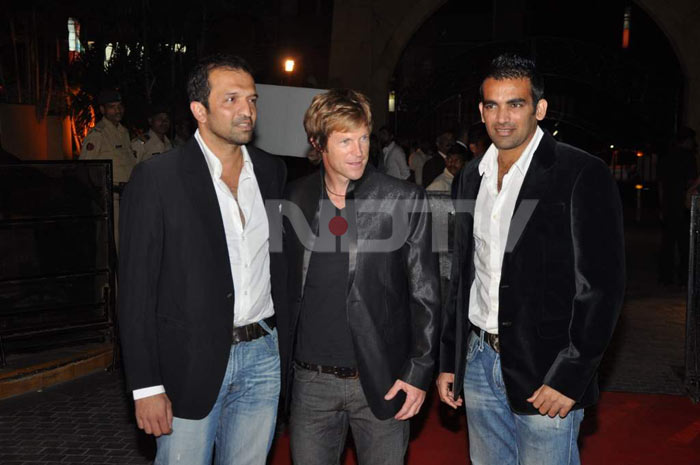 (From left) Atul Kasbekar, Jonty, Zaheer.