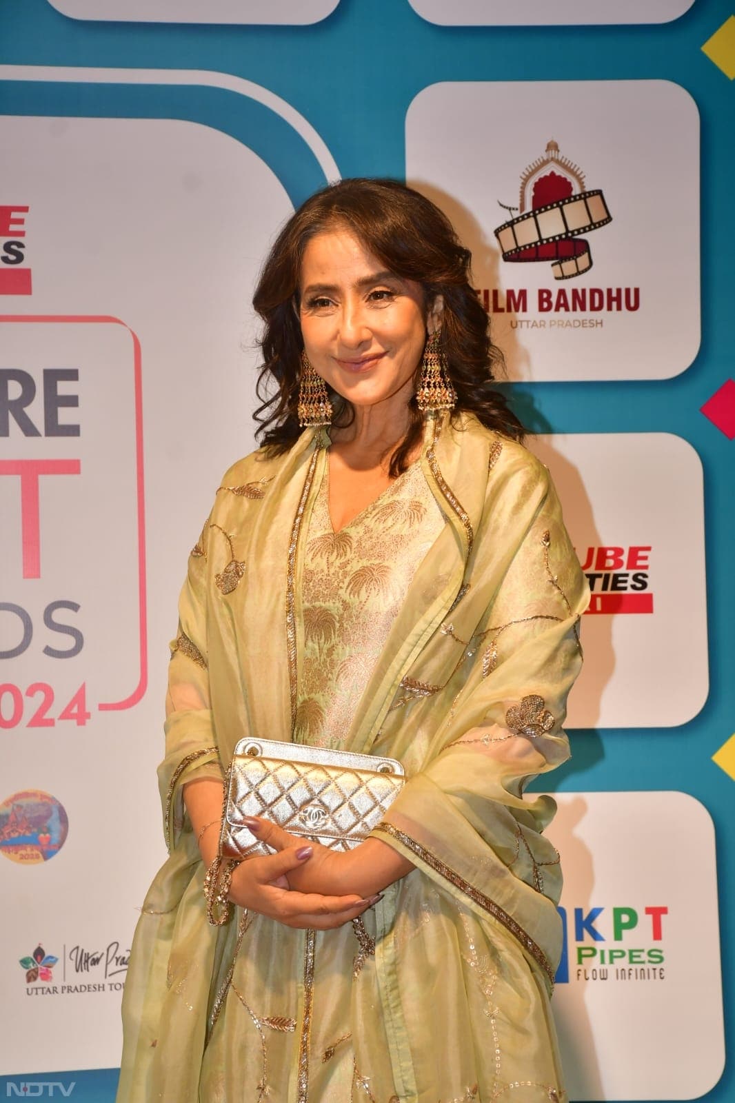 Manisha Koirala sported a desi look. (Image Courtesy: Varinder Chawla)