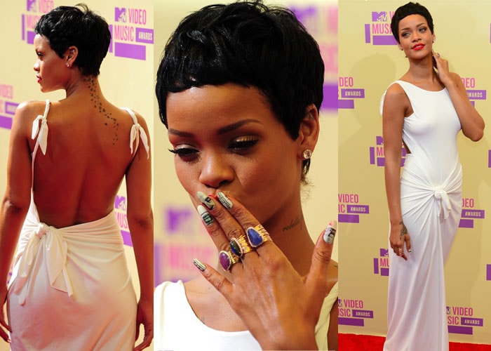 Rihanna\'s bringing sexy back