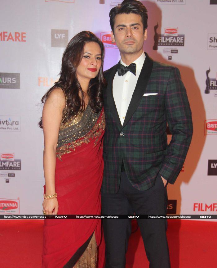 Filmfare Awards; Big B, Deepika on A-List Red Carpet