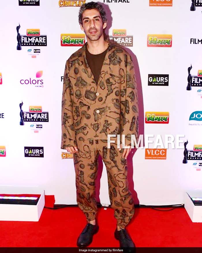 Deepika, Alia, Sonam, Katrina Turn Up Fashion Mode To Max On Filmfare Awards Red Carpet