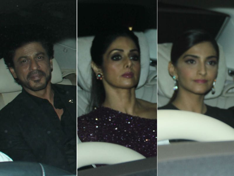 Photo : Shah Rukh Khan, Sridevi, Sonam Headline Filmfare Party