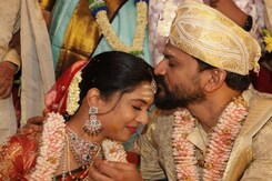 पुष्पा के जॉली रेड्डी ने रचाई शादी, देखें एक्टर की खूबसूरत वेडिंग फोटोज पुष्पा के जॉली रेड्डी ने रचाई शादी, देखें एक्टर की खूबसूरत वेडिंग फोटोज