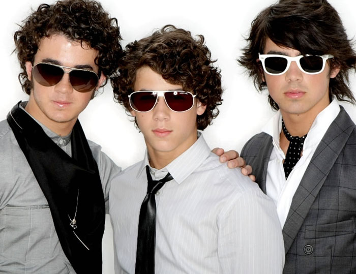 <b>#40: Jonas Brothers</b>