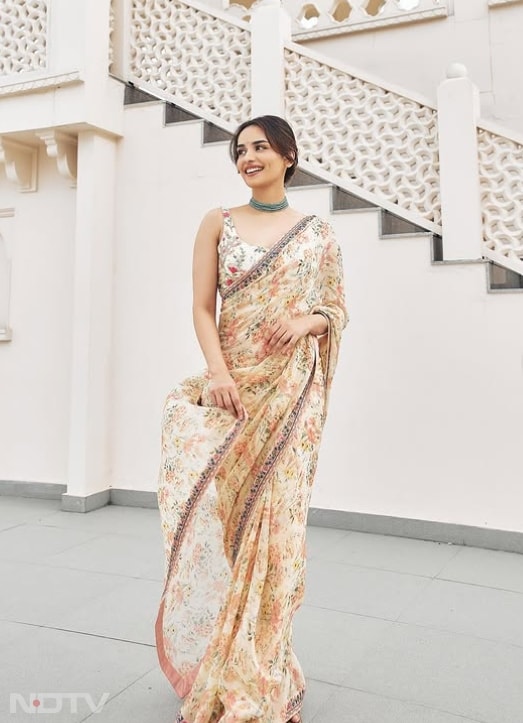 वह फिटनेस और हेल्दी लाइफस्टाइल को लेकर काफी सजग रहती हैं.