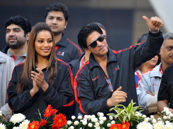 SRK, Bipasha at Delhi Half Marathon