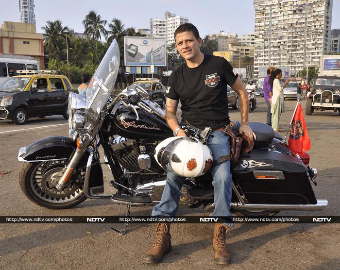 Motorcycle Diaries: Fugly Hogs Mumbai Roads