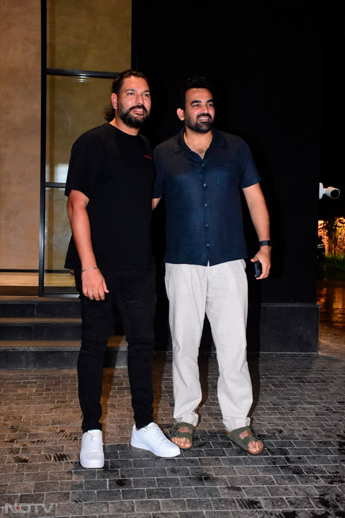 Yuvraj Singh and Zaheer Khan posed together at <i>Ghoomer</i> screening. (Image courtesy: Varinder Chawla)