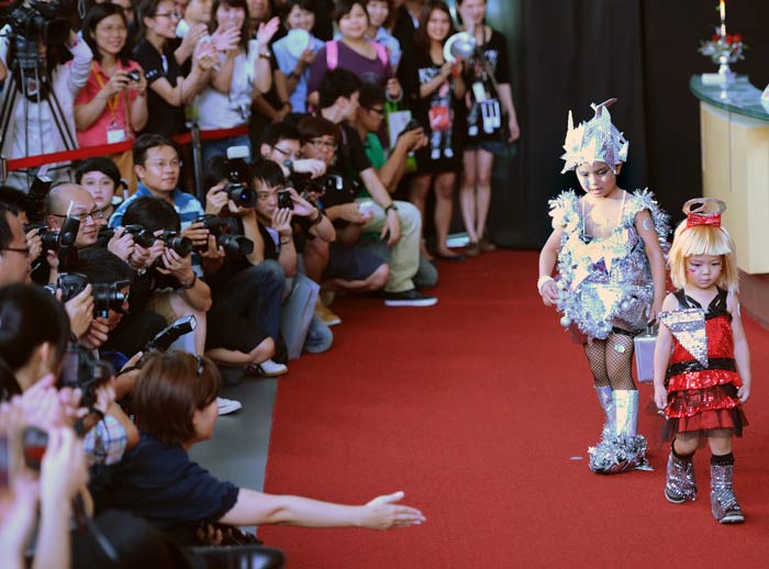 There is no age limit on Gaga lovers. Not to be left behind, it wasn't long before the young ones paraded through.