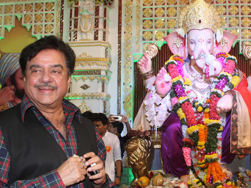Shatrughan, Ranjeet's Tuesday With Andheri Cha Raja