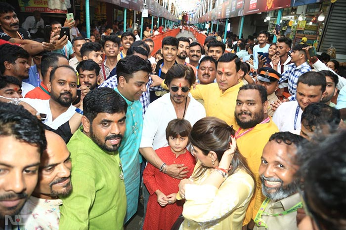 Ganesh Chaturthi 2023: SRK-AbRam, Shilpa Shetty-Pooja Hegde\'s Festivities