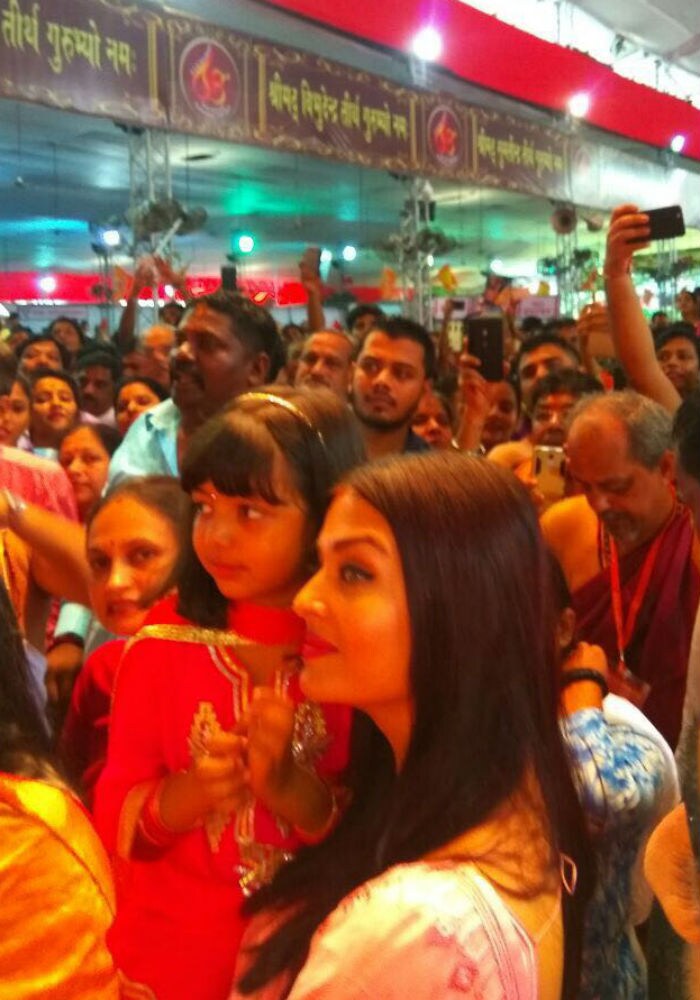 Actress Aishwarya Rai Bachchan visited the Ganpati pandal of GSB seva mandal in Mumbai on Sunday along with her five-year-old daughter Aaradhya.