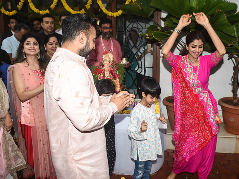 Shilpa Shetty's Ganpati <I>Visarjan</i> Will Be A Day To Remember