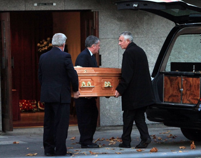 Stephen Gately's remains arrive at Jennings Funeral Home in Dublin on October 16, 2009. Gately, 33, was found dead on last weekend in his apartment in the Majorcan town of Port Andratx while on holiday on the Mediterranean island. (Photo: AFP)
