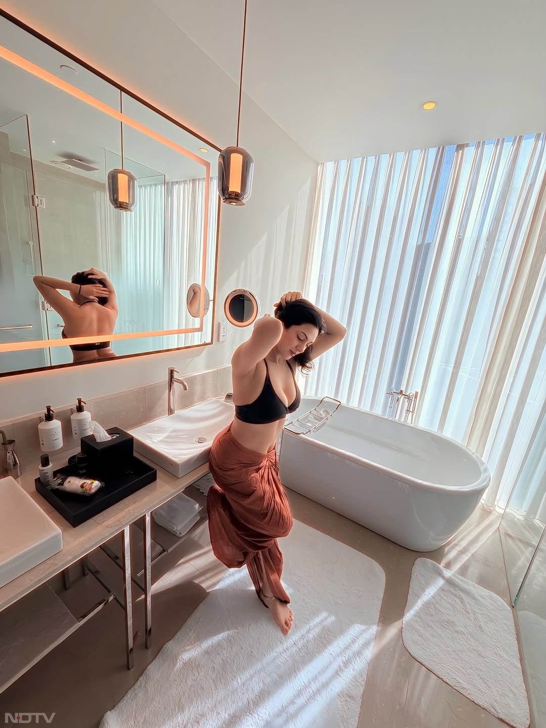 खबर लिखे जाने तक इंस्&zwj;टाग्राम पर आकांक्षा के 816K followers हैं. akankshagkhanna/Instagram