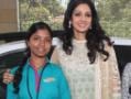 Photo : Sridevi roots for women on top