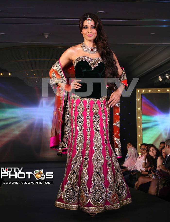 A bejewelled Bipasha is no starnger to the fashion spotlight.