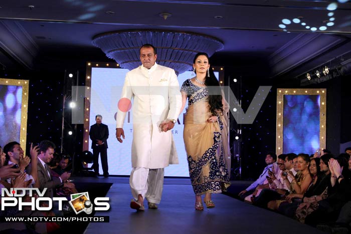 A jaunty Dutt walked alongside his wife, making for a handsome couple.