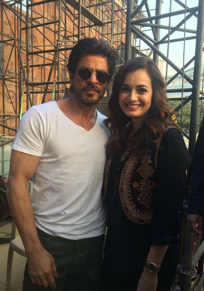 Dia shared behind-the-scenes pictures from the fest with Shah Rukh Khan. <br><br>This image was posted on Twitter by <a href=" https://twitter.com/deespeak" target="_blank" rel="nofollow" >Dia Mirza</a>