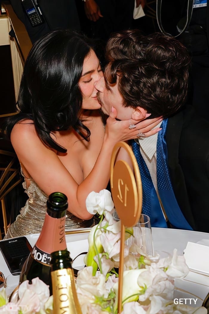 Timothee Chalamat and Kylie Jenner shared a passionate kiss