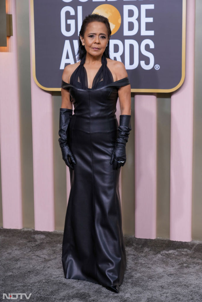 Golden Globes Fashion: रेड कार्पेट पर मार्गोट रॉबी, सेलेना गोमेज़ समेत इन सितारों ने बिखेरा जलवा