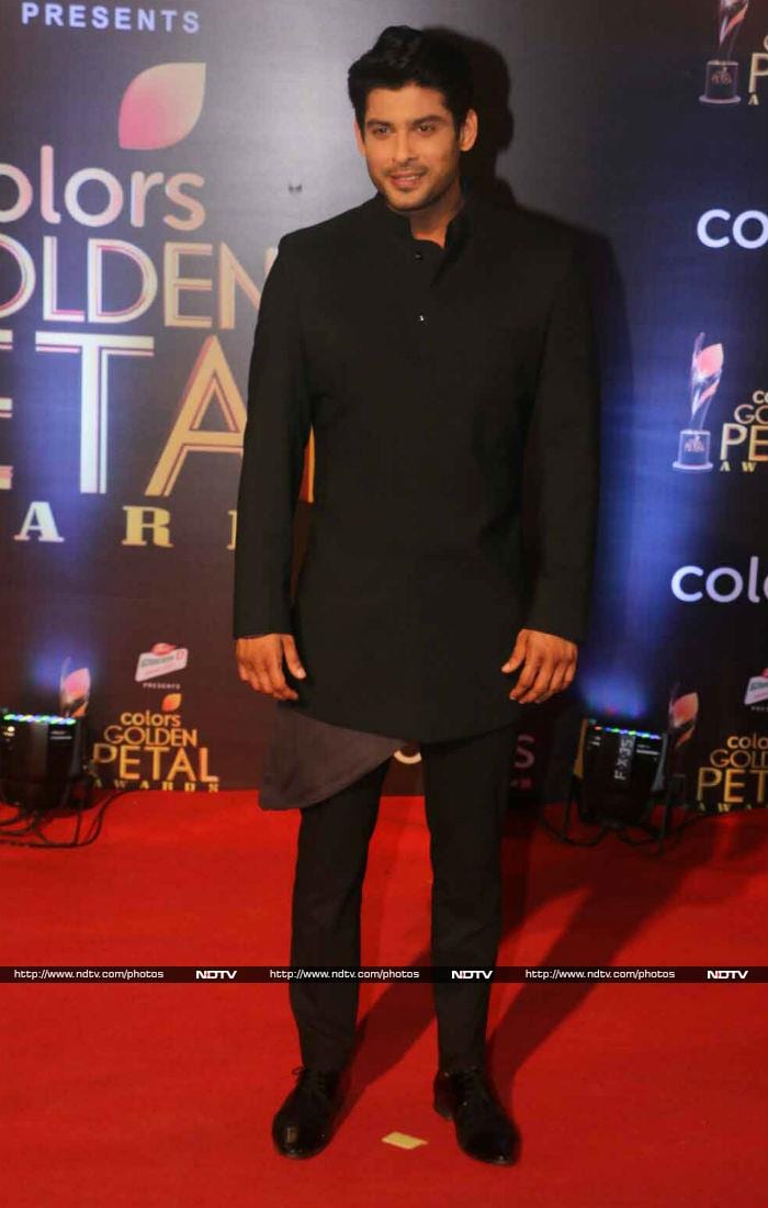 Siddharth Shukla of <i>Dil Se Dil Tak</i> looked dapper in an indo-western <i>bandhgala</i>.