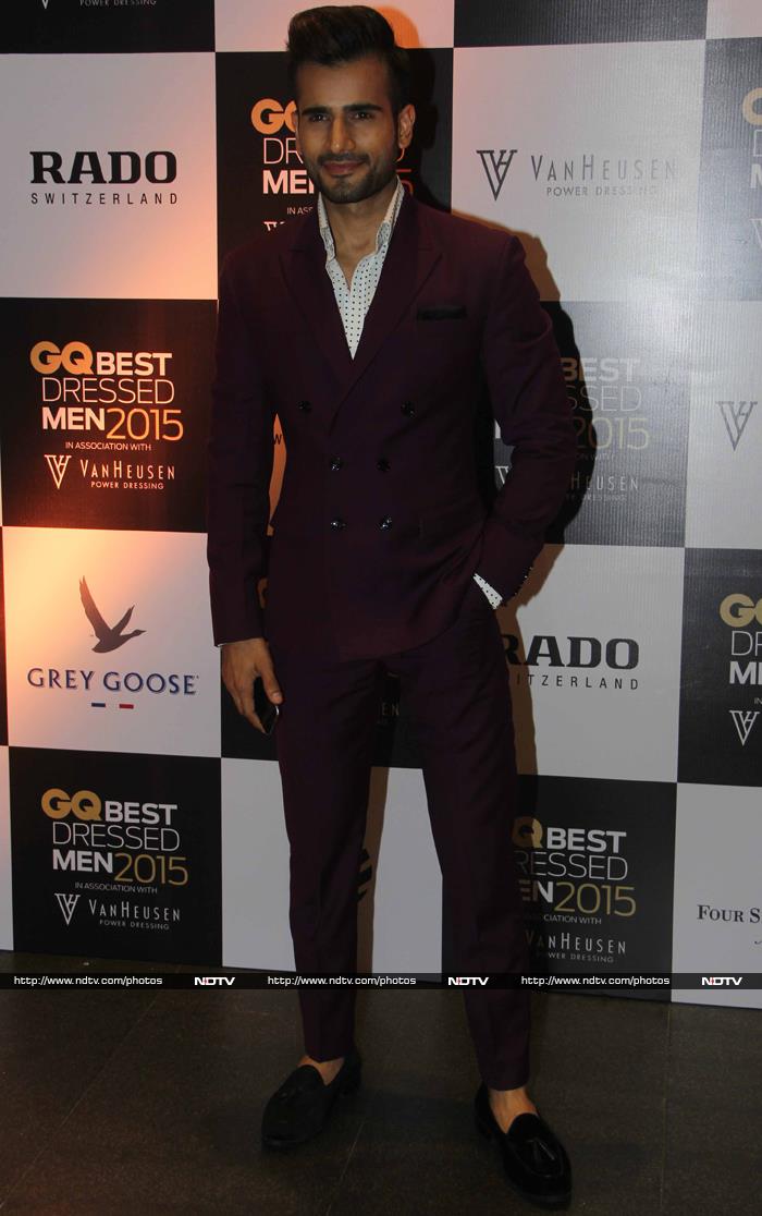 GQ Awards: Ranveer Arrives in Muppet Pyjamas; Shruti, Neha, Huma Dress to Impress