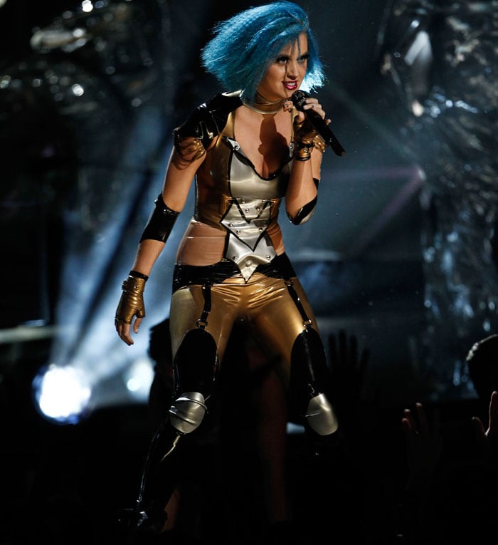 Grammys 2012: Show-stopping performances