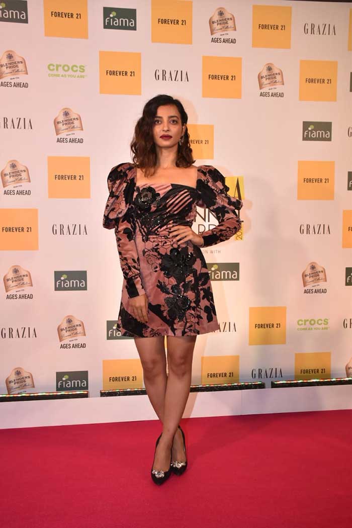 Janhvi And Ananya Put Their Most Fashionable Foot Forward At The Grazia Millennial Awards