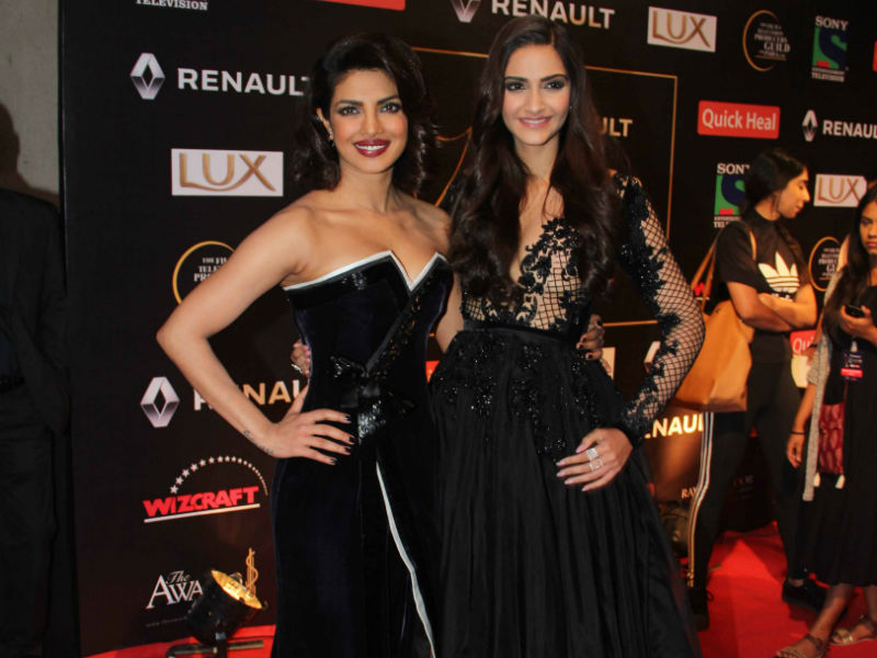 Femme Fatales at Guild Awards: Priyanka, Sonam