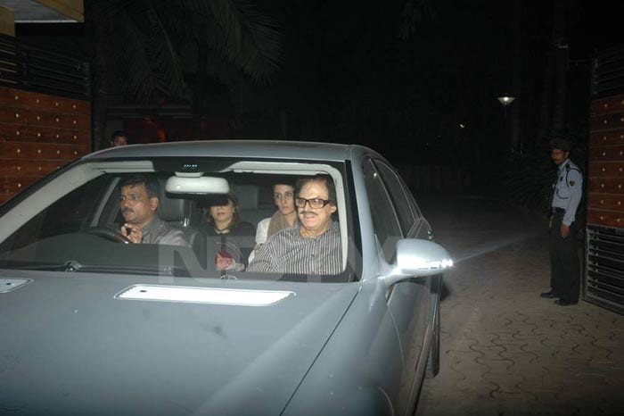 A car-load of Khans after the screening.