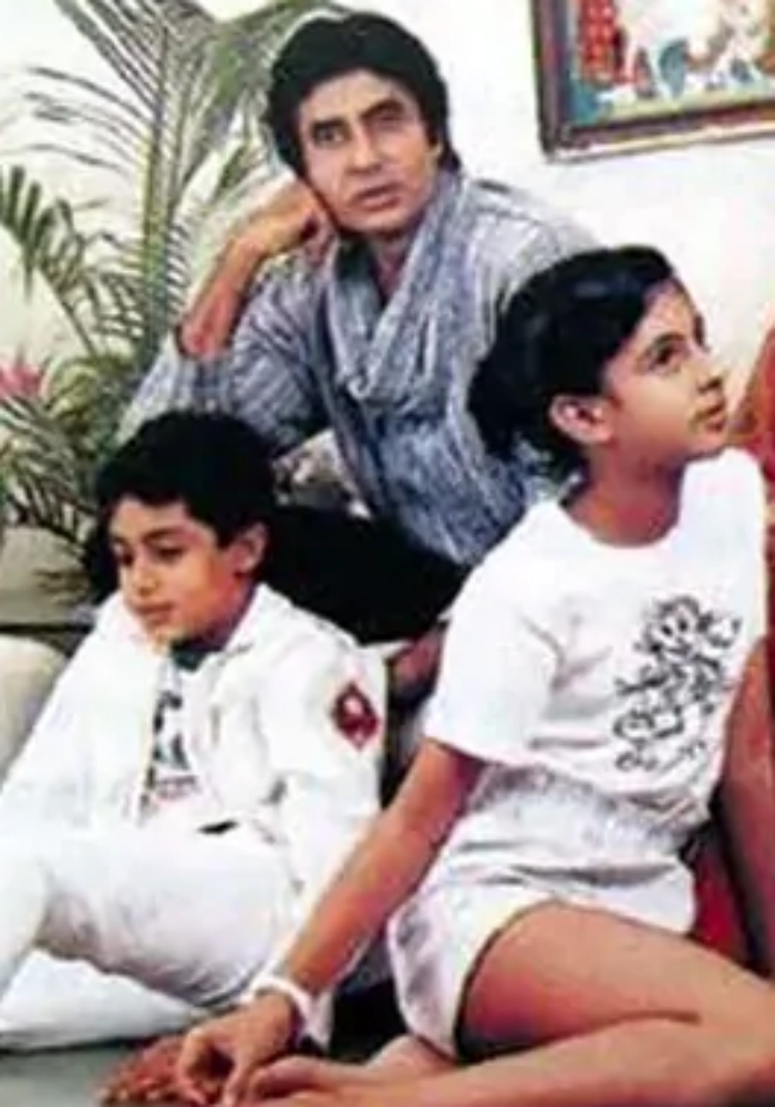 44 साल के हुए अभिषेक बच्चन, तस्वीरों से जानें उनका अब तक का सफर...