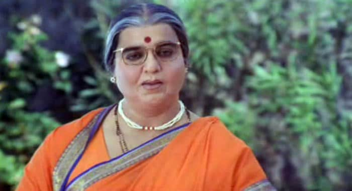 <P>He appeared as a woman in <I>Avvai Shanmugh</I> (1996) inspired by the Hollywood production, <I.Mrs Doubtfire</I>. He soon made his debut as director with a remake of Avvai Shanmughi in Hindi titled <I>Chachi 420</I> (1997).</P>