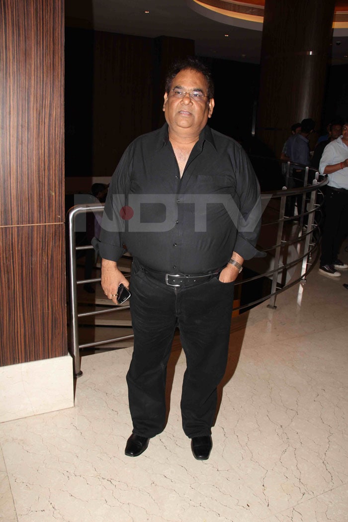 Filmmaker Satish Kaushik goes all black.